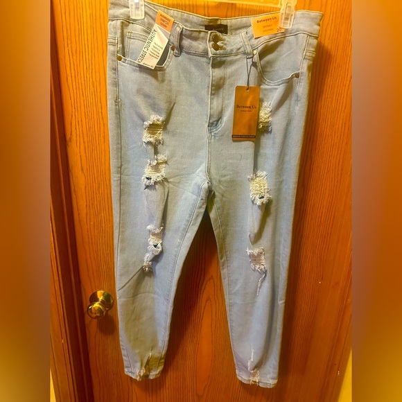 Blue Jeans - Picture 1 of 7